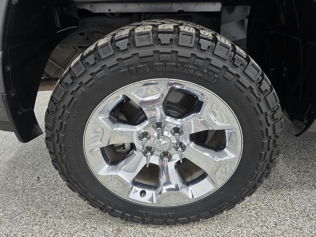 RAM 1500 Lone Star 4x2 Quad Cab 6'4" Box 2024