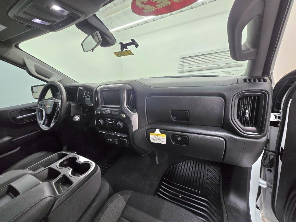 Chevrolet Silverado 1500 Limited Custom Crew Cab Short Box 2WD 2022