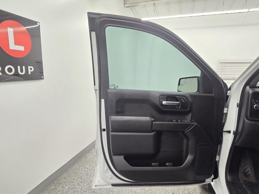 Chevrolet Silverado 1500 Limited Custom Crew Cab Short Box 2WD 2022