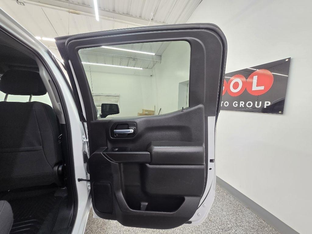Chevrolet Silverado 1500 Limited Custom Crew Cab Short Box 2WD 2022