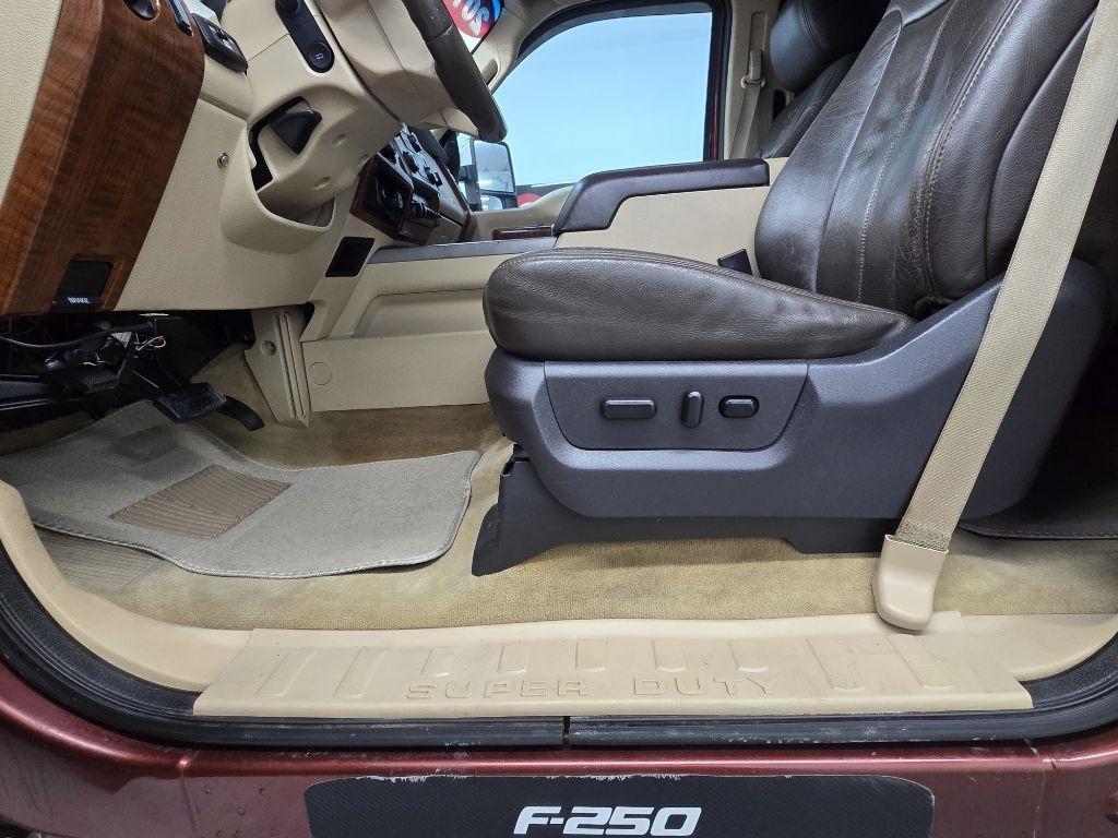 Ford F-250 SD Lariat Crew Cab 4WD 2015