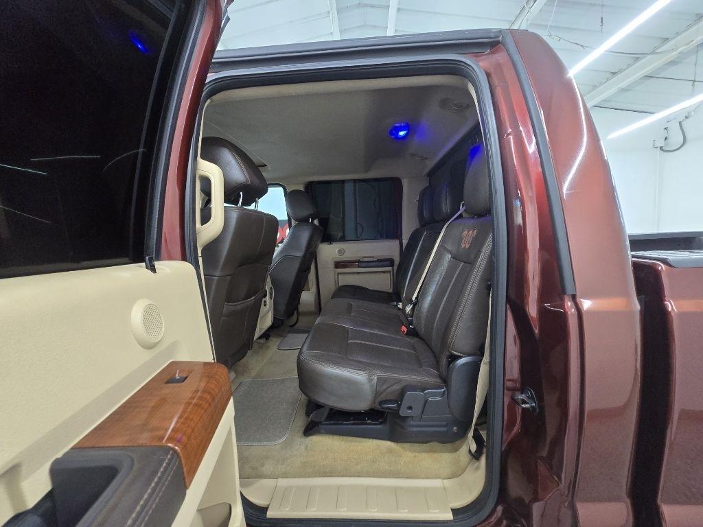 Ford F-250 SD Lariat Crew Cab 4WD 2015