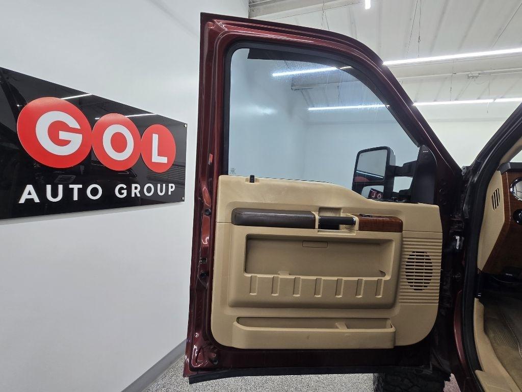 Ford F-250 SD Lariat Crew Cab 4WD 2015