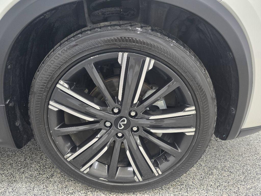 Infiniti QX50 LUXE 2021