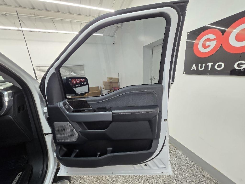 Ford F-150 Lariat SuperCrew 5.5-ft. Bed 4WD 2023