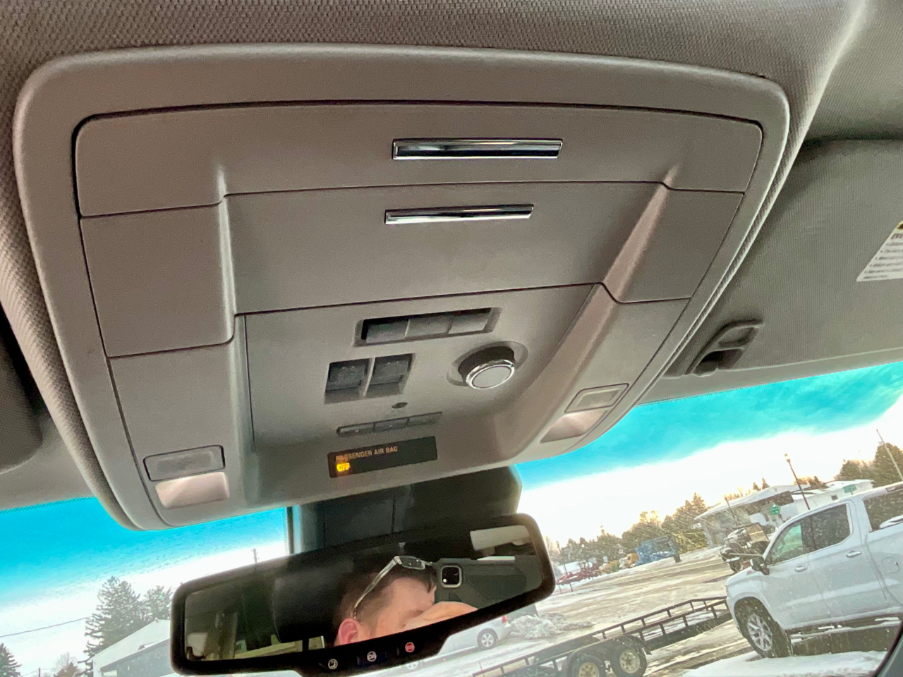 Chevrolet Suburban 4WD 4dr 1500 Premier 2018