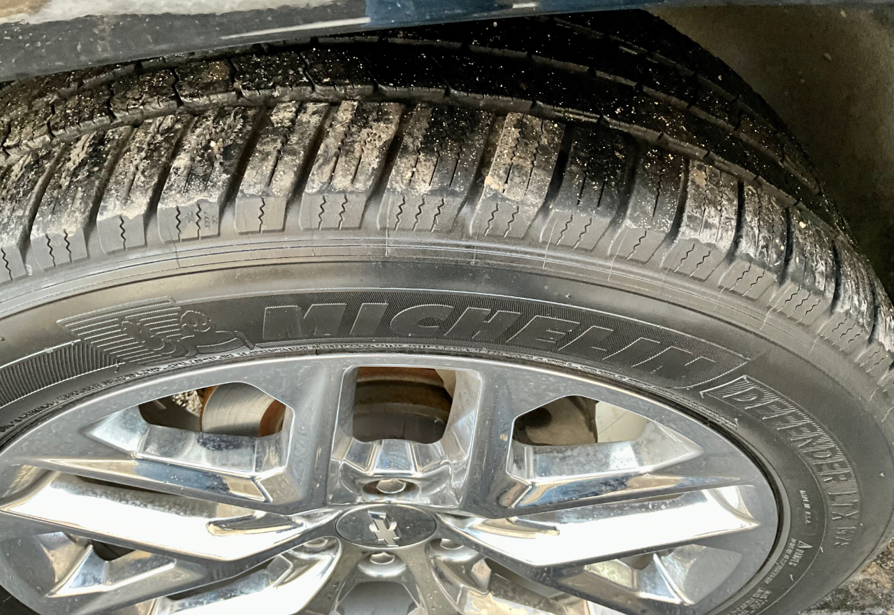 Chevrolet Suburban 4WD 4dr 1500 Premier 2018