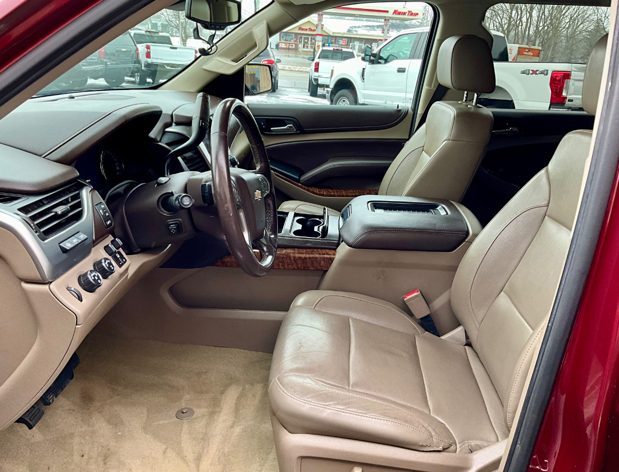 Chevrolet Suburban Premier 4WD 2017