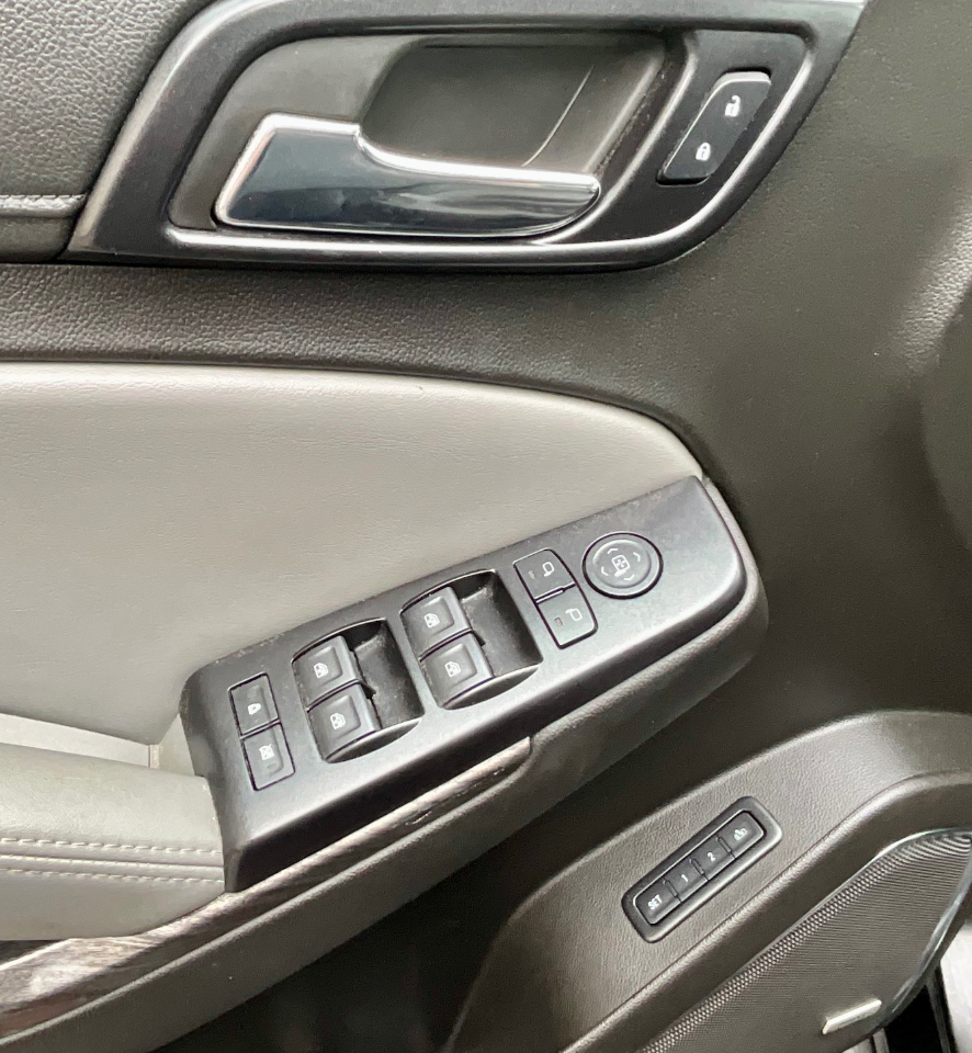 Chevrolet Suburban LT 4WD 2018