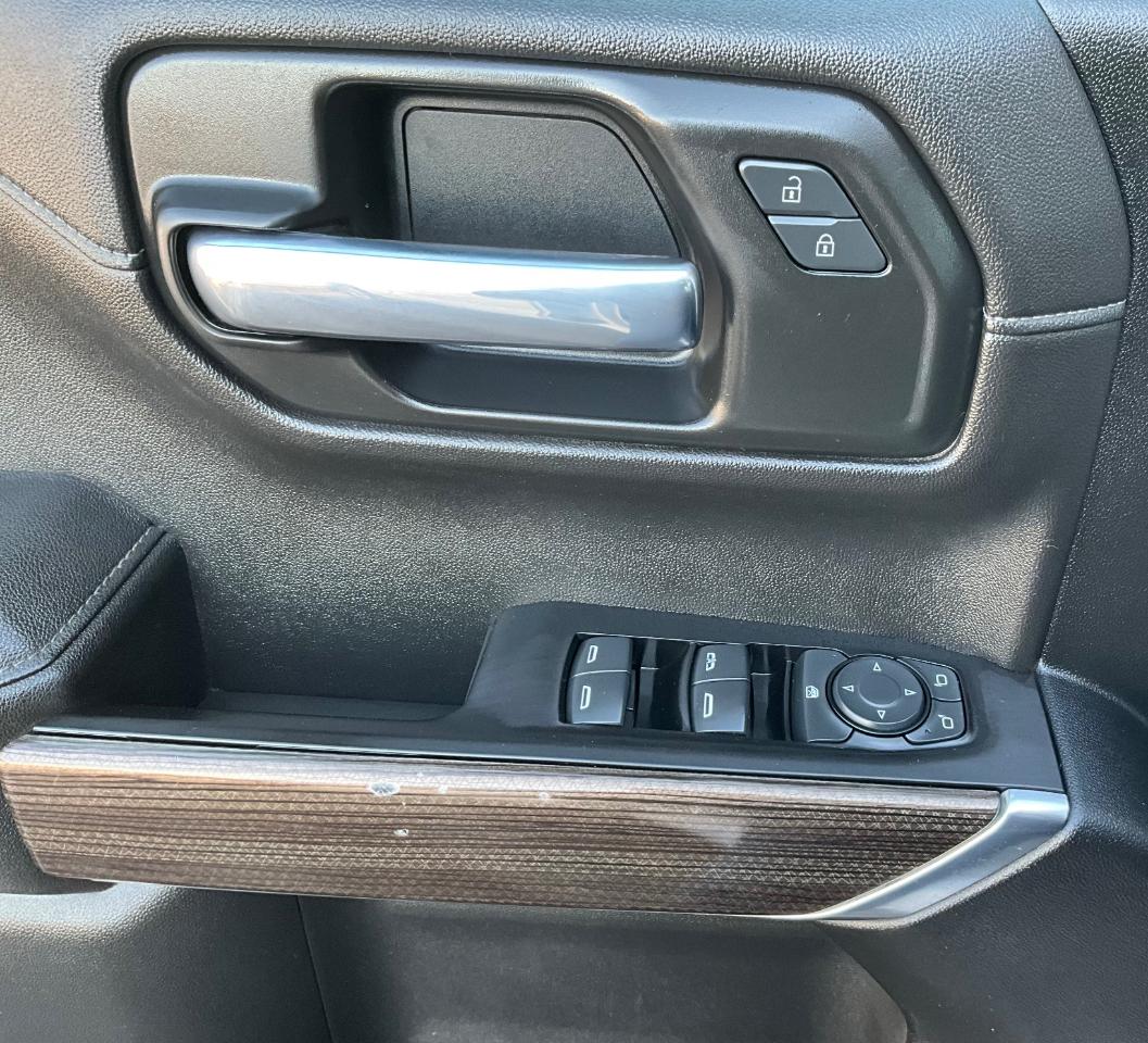 Chevrolet Silverado 1500 LT Crew Cab 4WD 2021