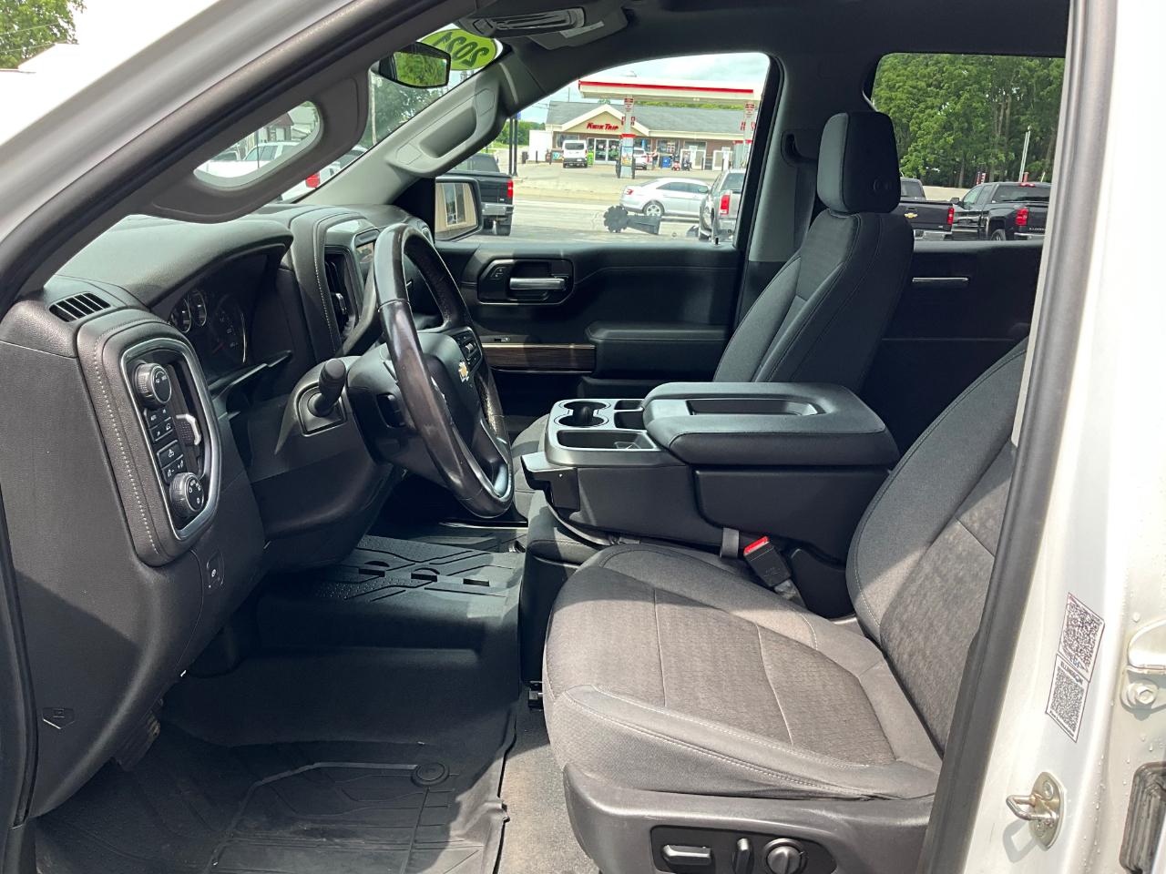 Chevrolet Silverado 1500 LT Crew Cab 4WD 2021