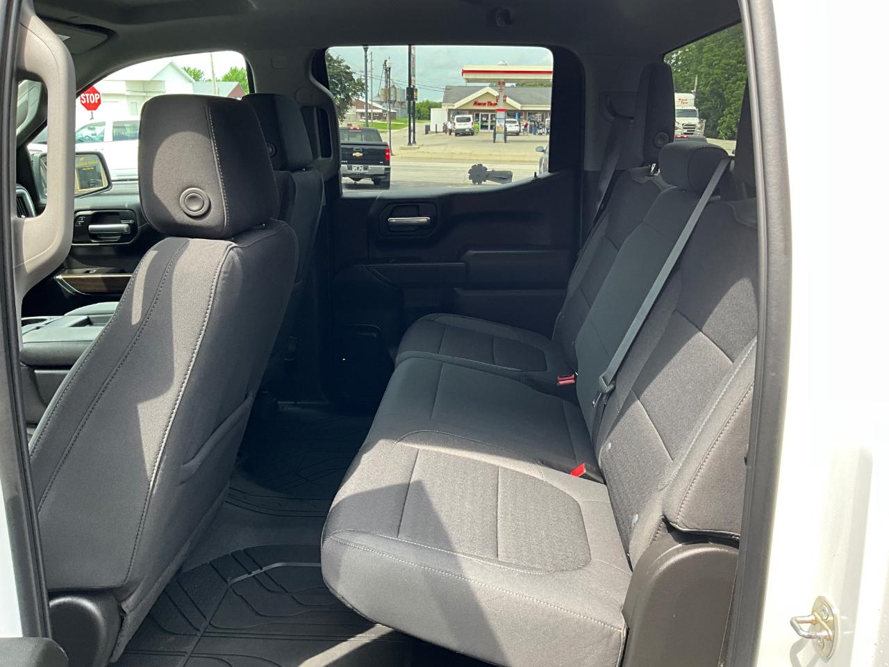 Chevrolet Silverado 1500 LT Crew Cab 4WD 2021