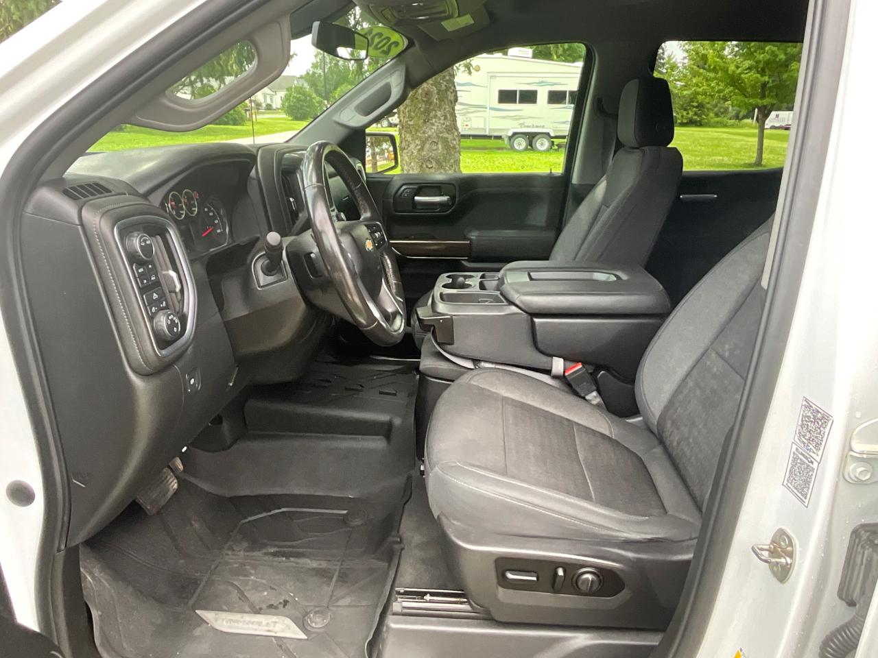 Chevrolet Silverado 1500 LT Crew Cab 4WD 2021