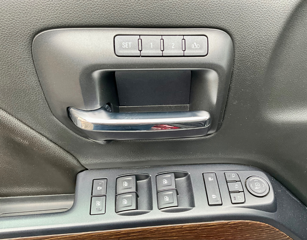 GMC Sierra 1500 Denali Crew Cab Short Box 4WD 2017