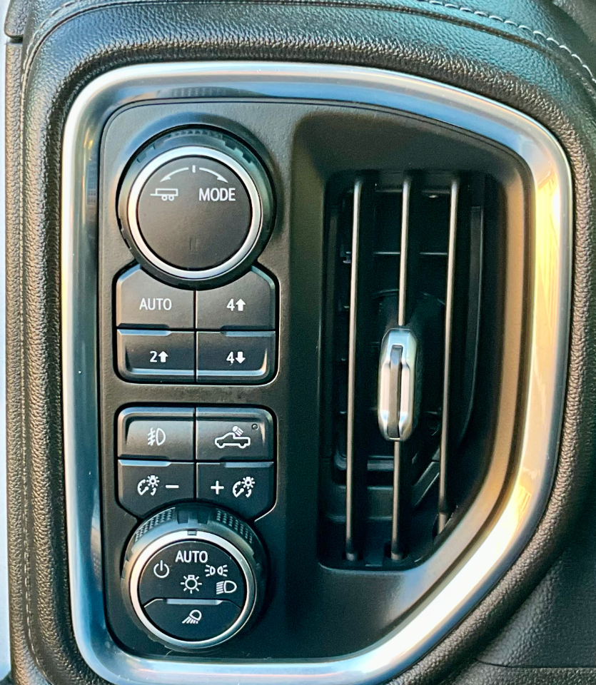 Chevrolet Silverado 1500 LTZ Crew Cab 4WD 2021