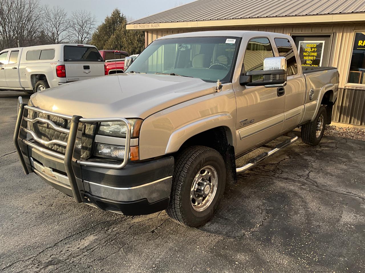Chevrolet Silverado 2500HD 4WD Double Cab 149" LT 2006