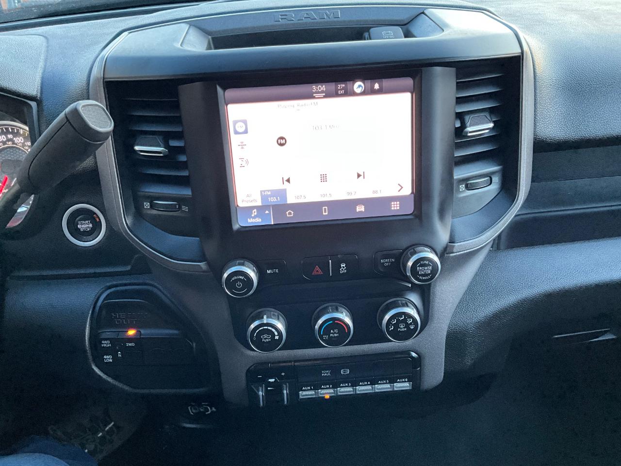 RAM 2500 Tradesman Crew Cab SWB 4WD 2022