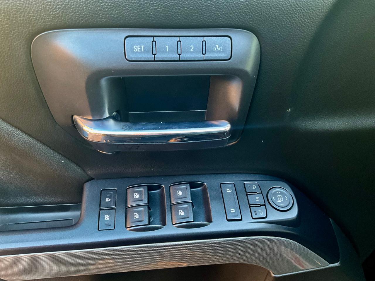 Chevrolet Silverado 1500 LTZ Crew Cab 4WD 2017