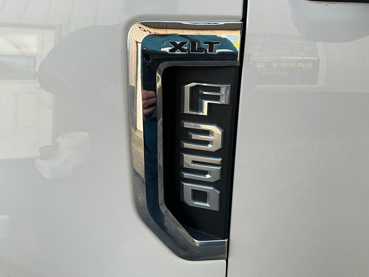 Ford F-350 SD XLT Crew Cab Short Bed 4WD 2022