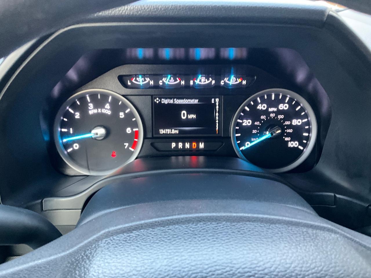 Ford F-350 SD XLT Crew Cab Short Bed 4WD 2022