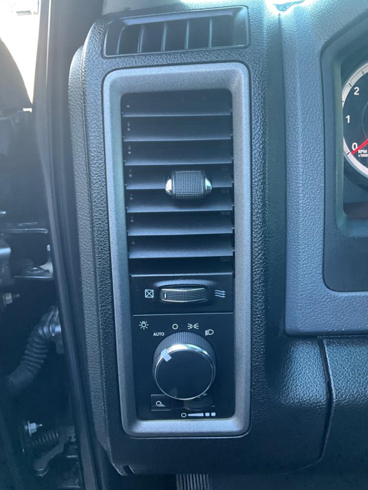 RAM 2500 Tradesman Crew Cab SWB 4WD 2015