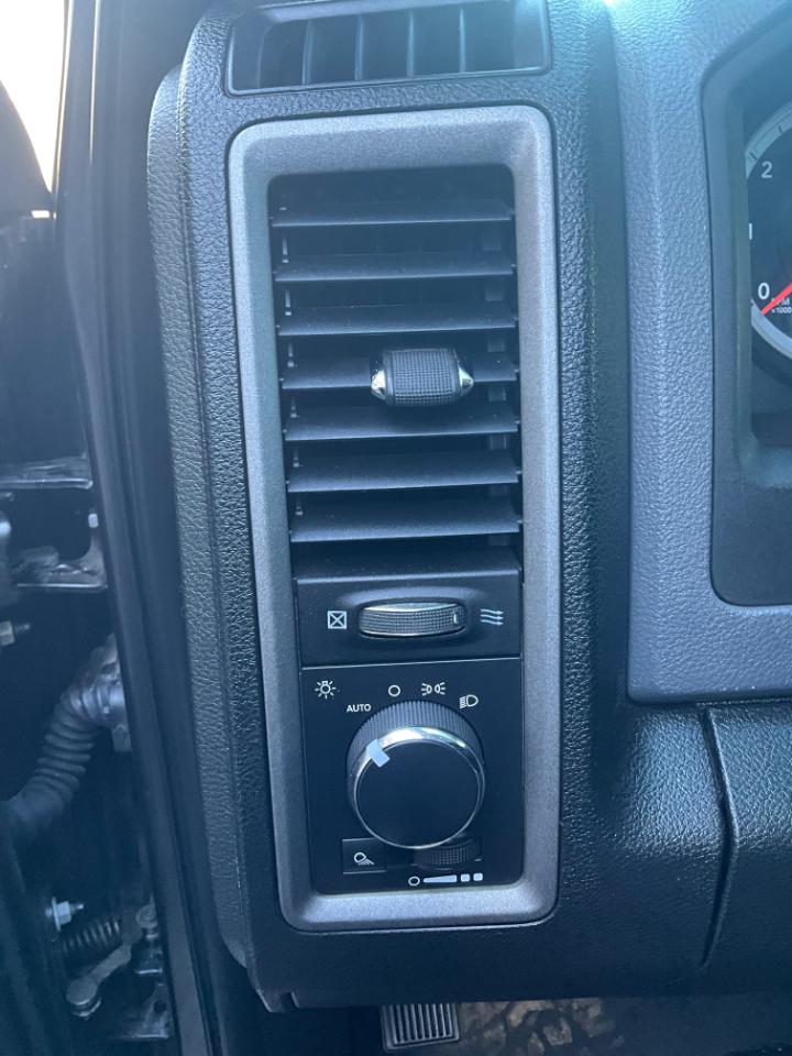 RAM 2500 Tradesman Crew Cab SWB 4WD 2015