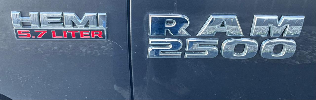RAM 2500 Tradesman Crew Cab SWB 4WD 2015