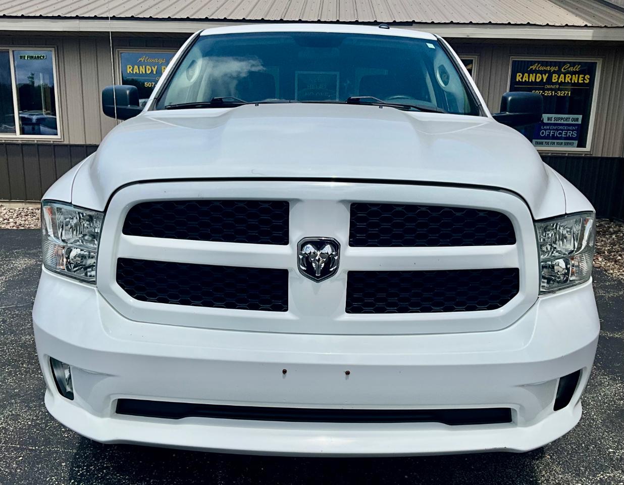 RAM 1500 Tradesman Crew Cab SWB 4WD 2017