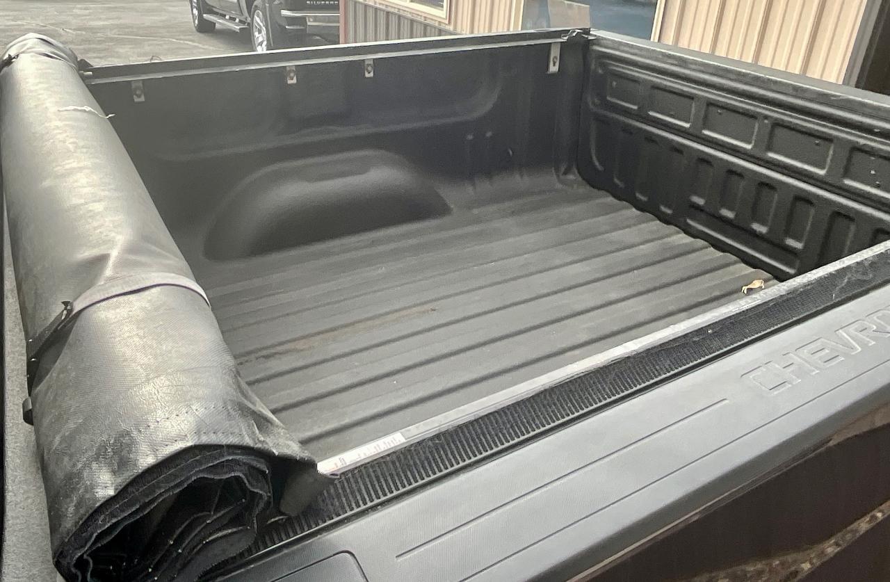 Chevrolet Silverado 1500 LTZ Crew Cab 4WD SWB 2015