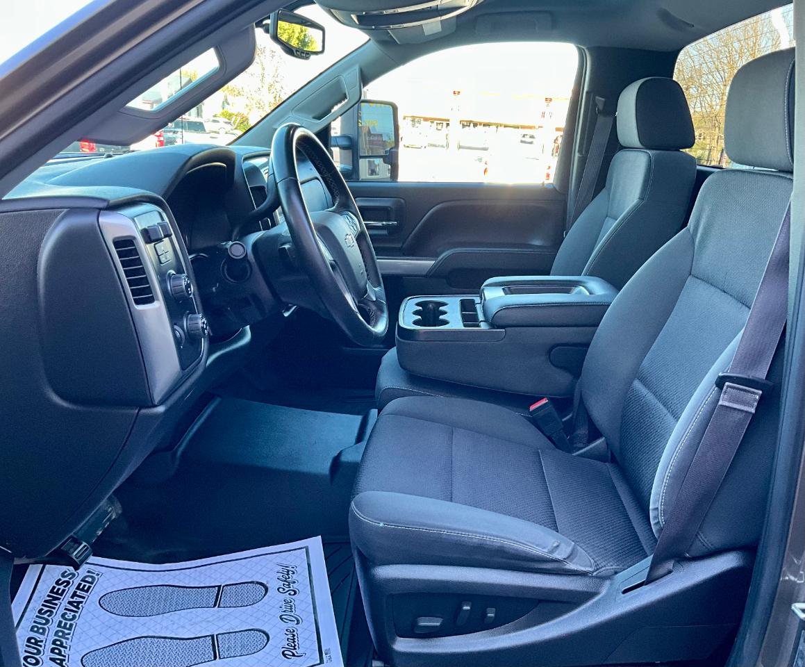 Chevrolet Silverado 3500HD LT Long Box 4WD 2015