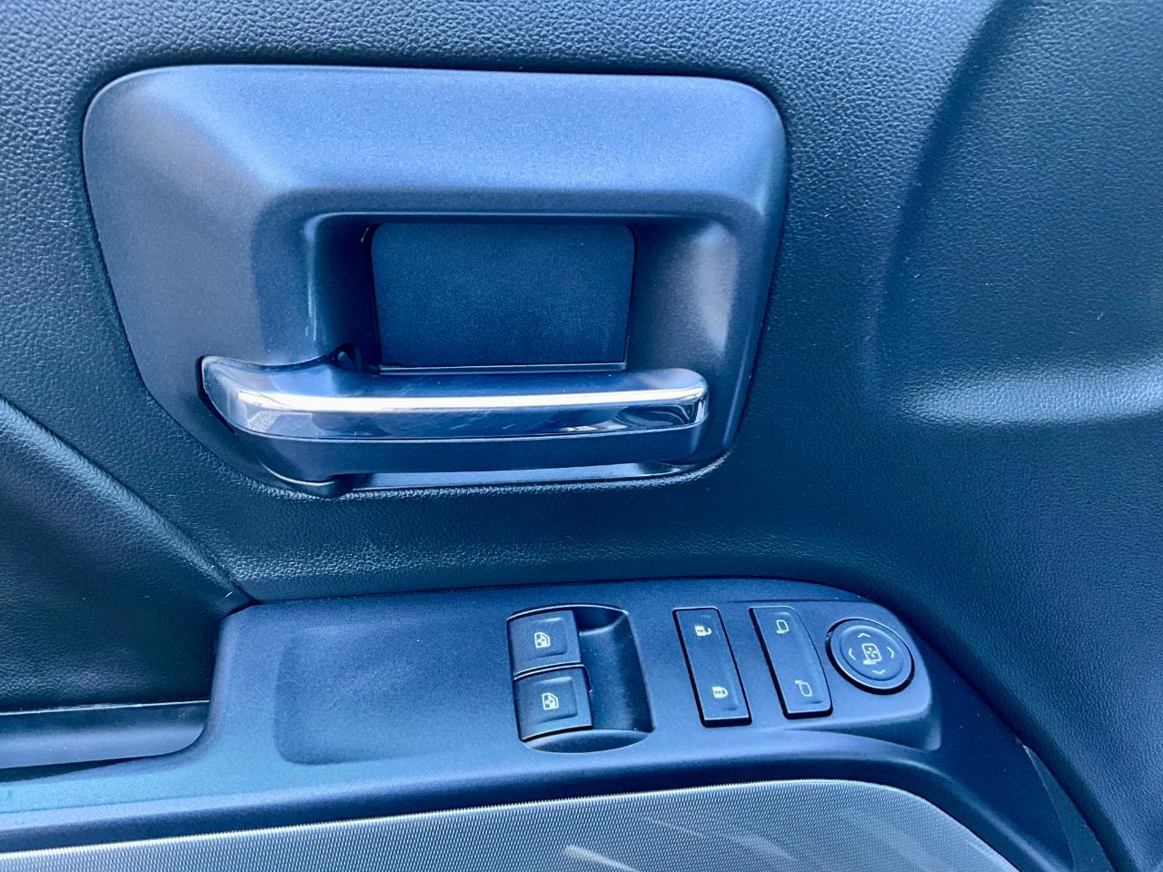 Chevrolet Silverado 3500HD LT Long Box 4WD 2015