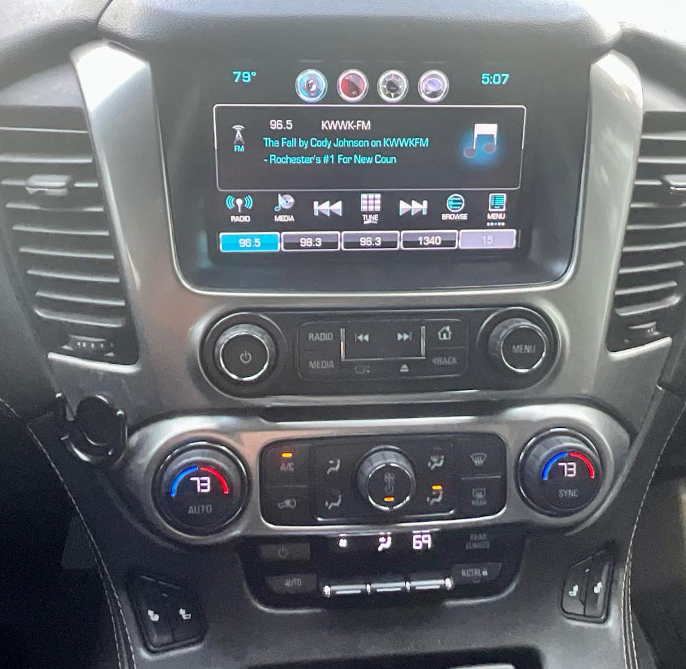 Chevrolet Suburban LT 4WD 2016