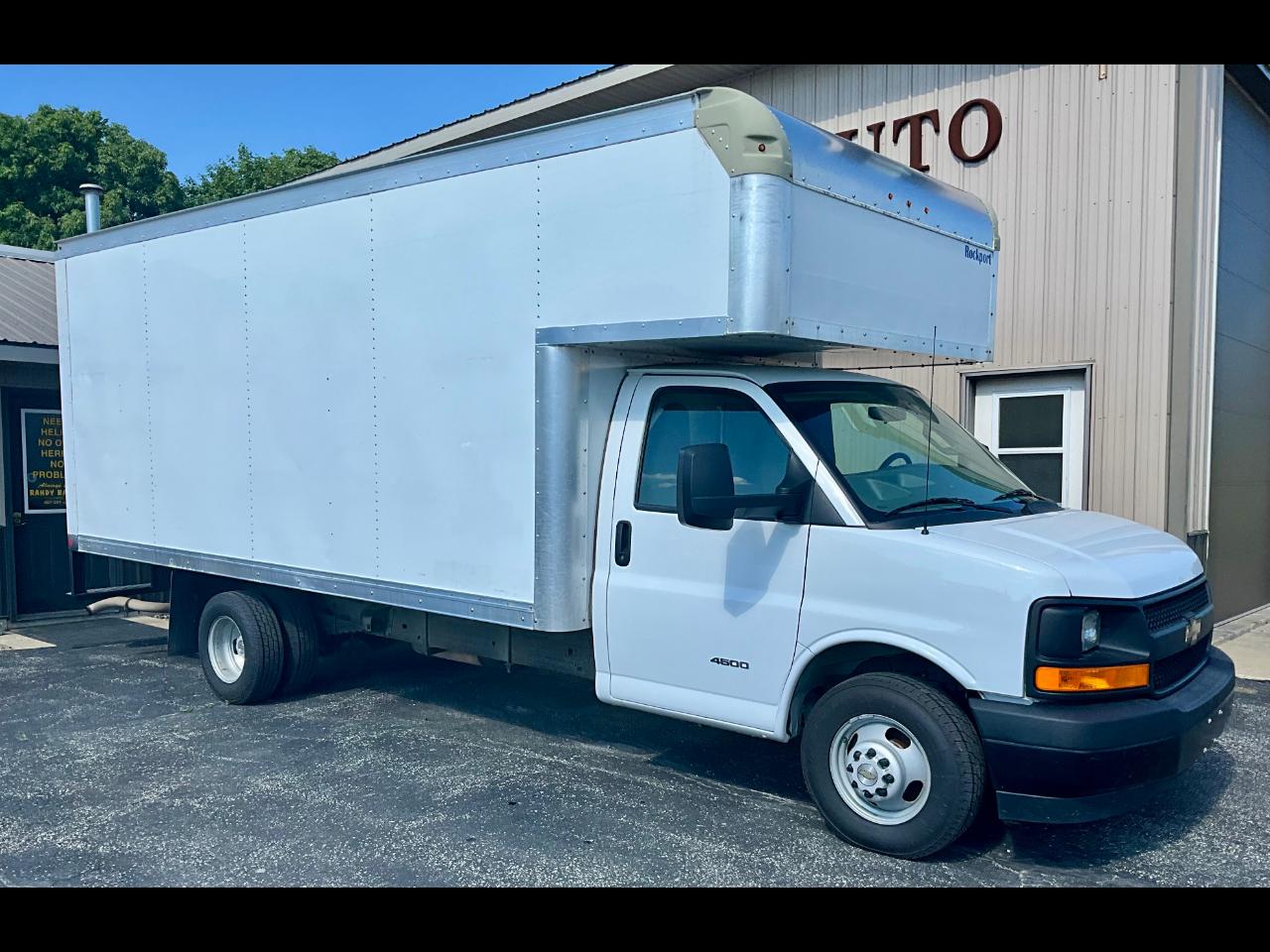 2017 Chevrolet Express G4500 177"