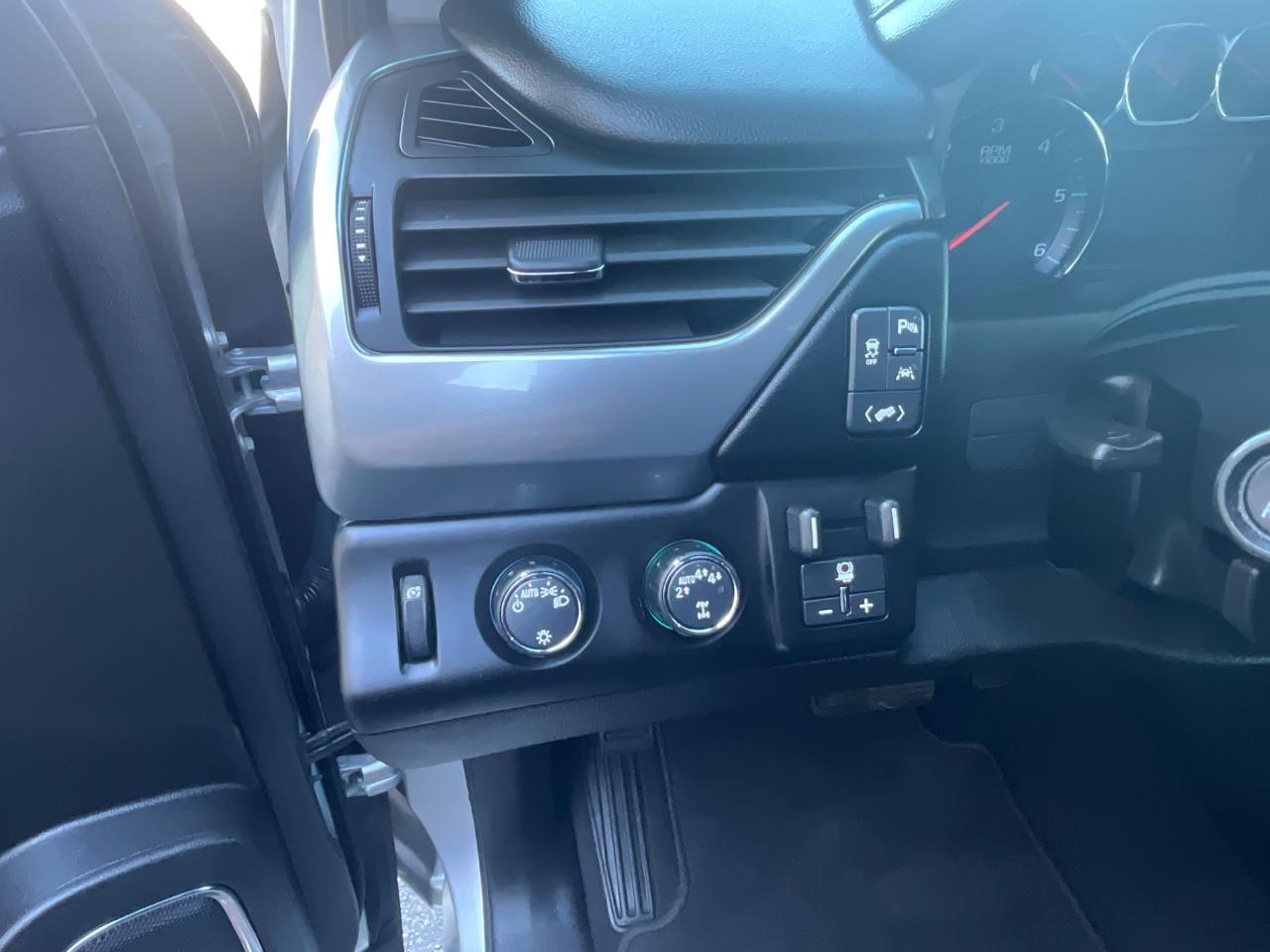 Chevrolet Suburban LT2 1500 4WD 2019