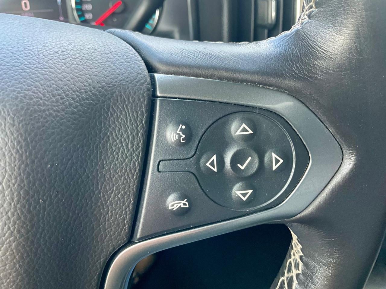 Chevrolet Silverado 1500 LT Crew Cab 4WD 2015