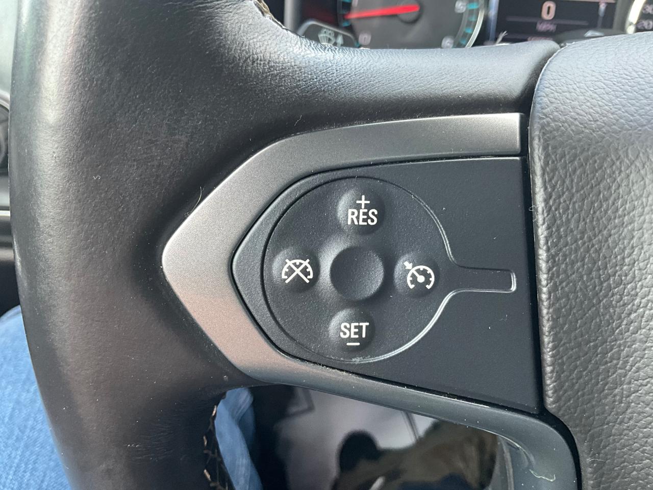 Chevrolet Silverado 1500 LT Crew Cab 4WD 2015