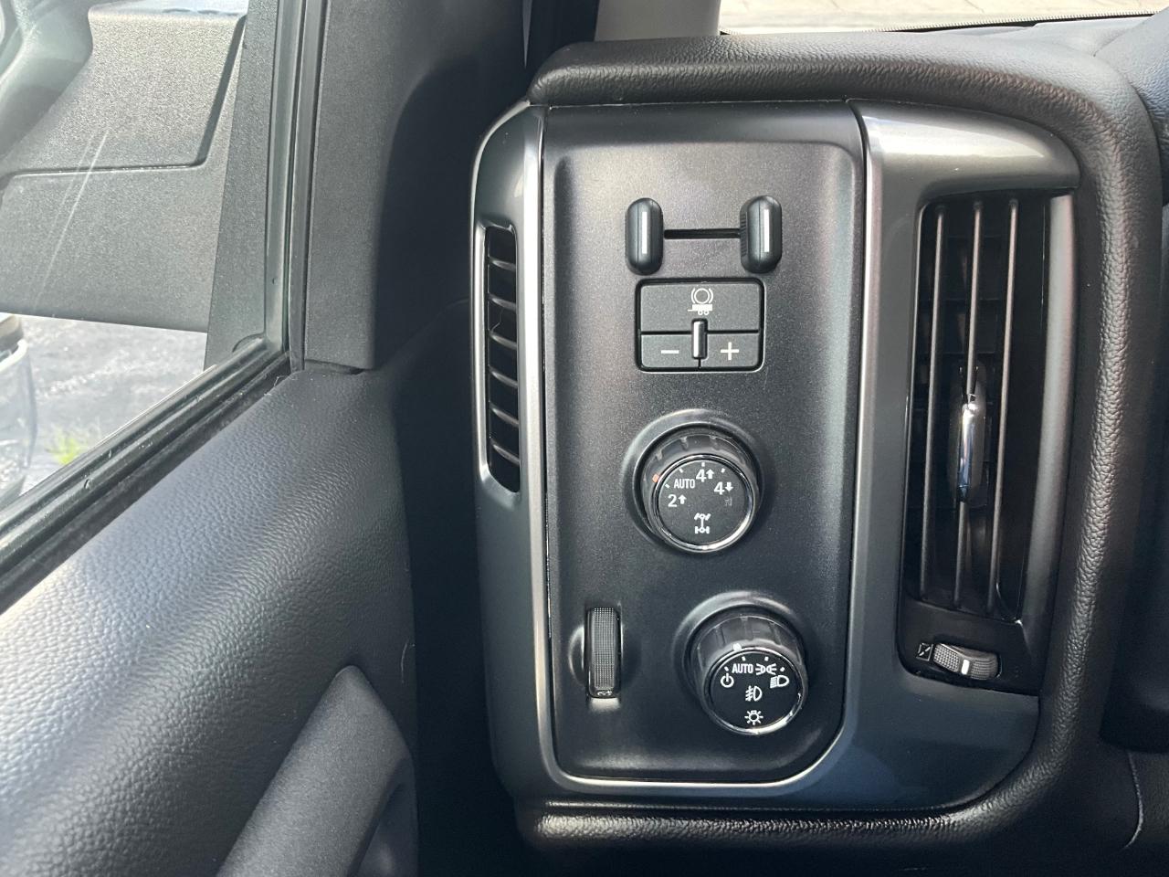 Chevrolet Silverado 1500 LT Crew Cab 4WD 2015