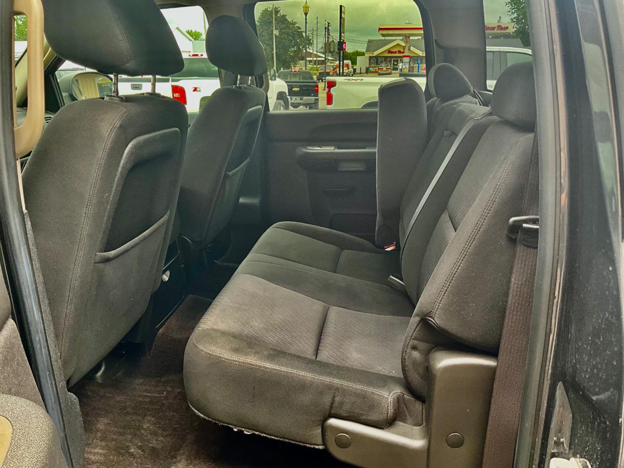 Chevrolet Silverado 1500 LT Crew Cab 4WD 2011