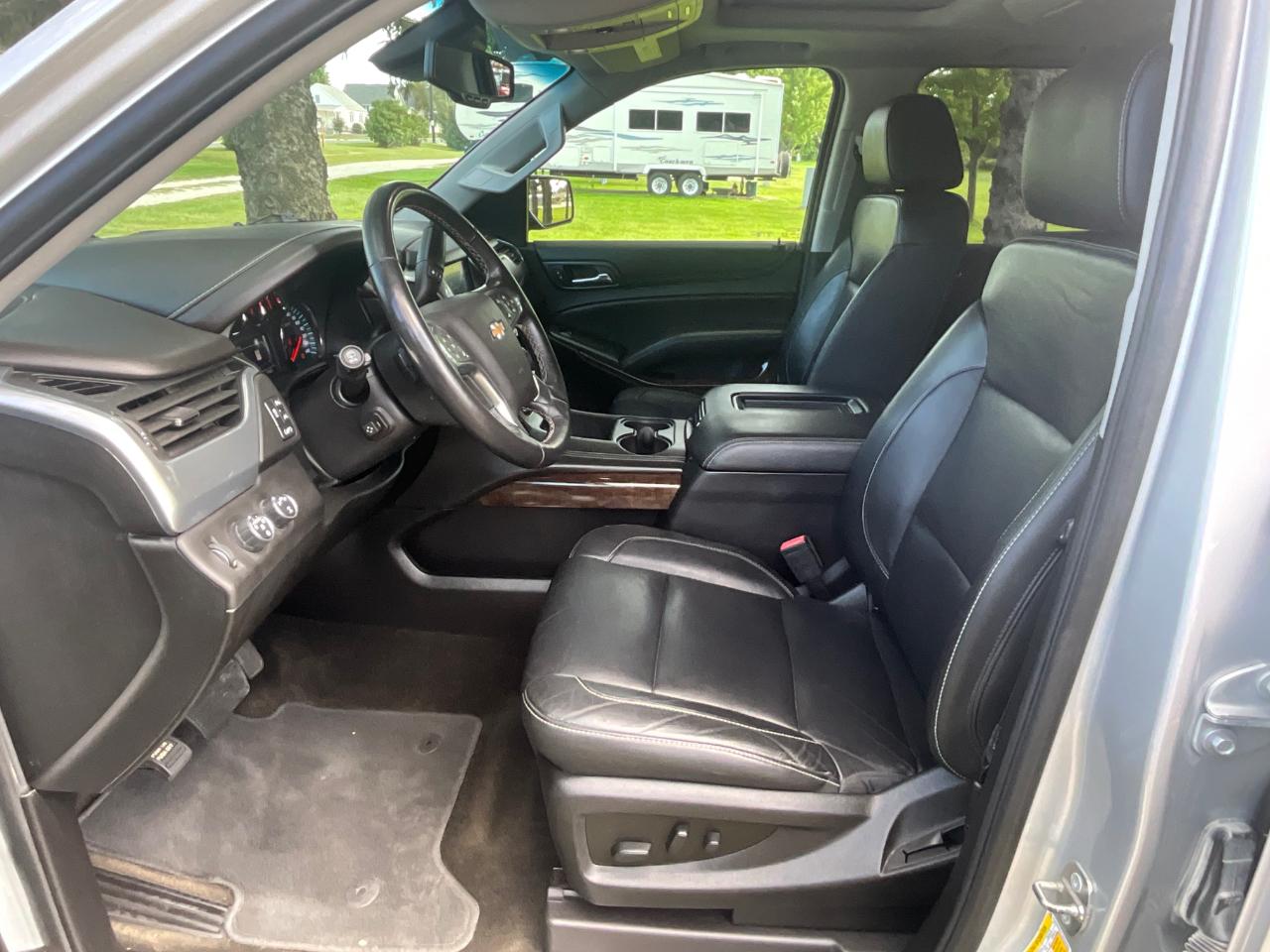 Chevrolet Suburban LT 4WD 2018