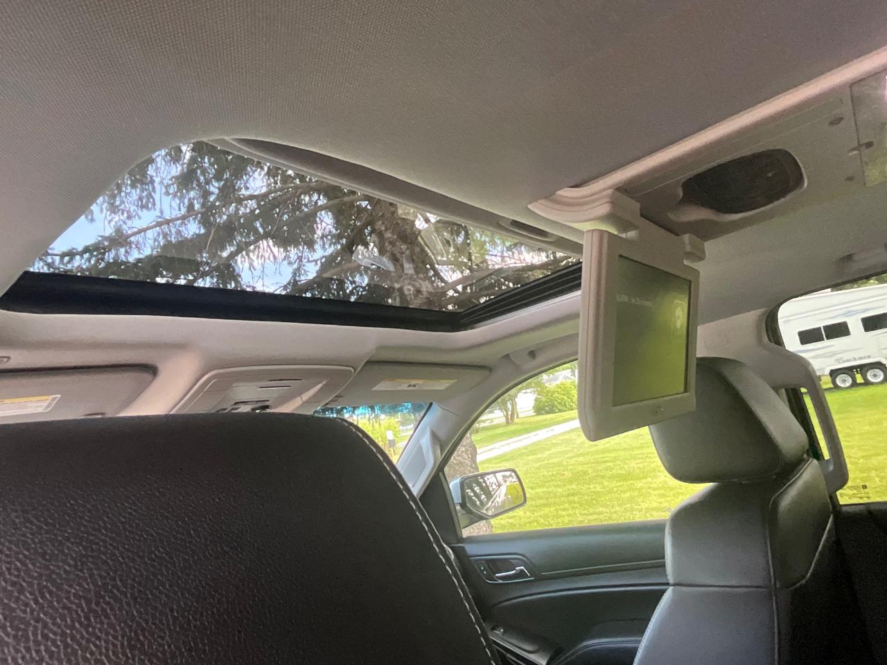 Chevrolet Suburban LT 4WD 2018