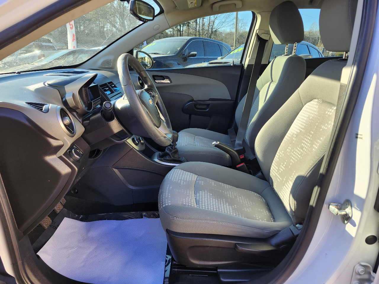 Chevrolet Sonic  2014