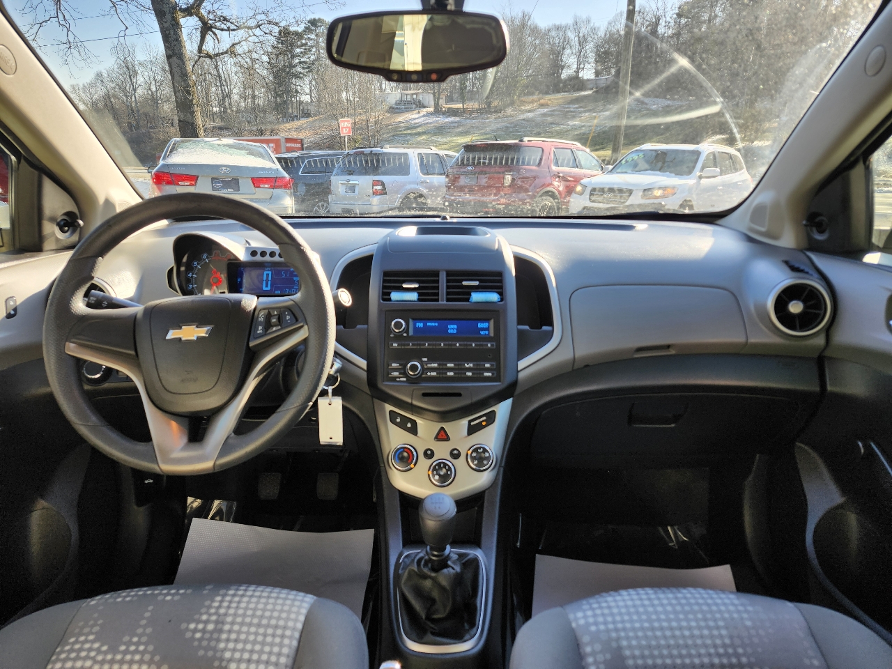 Chevrolet Sonic  2014