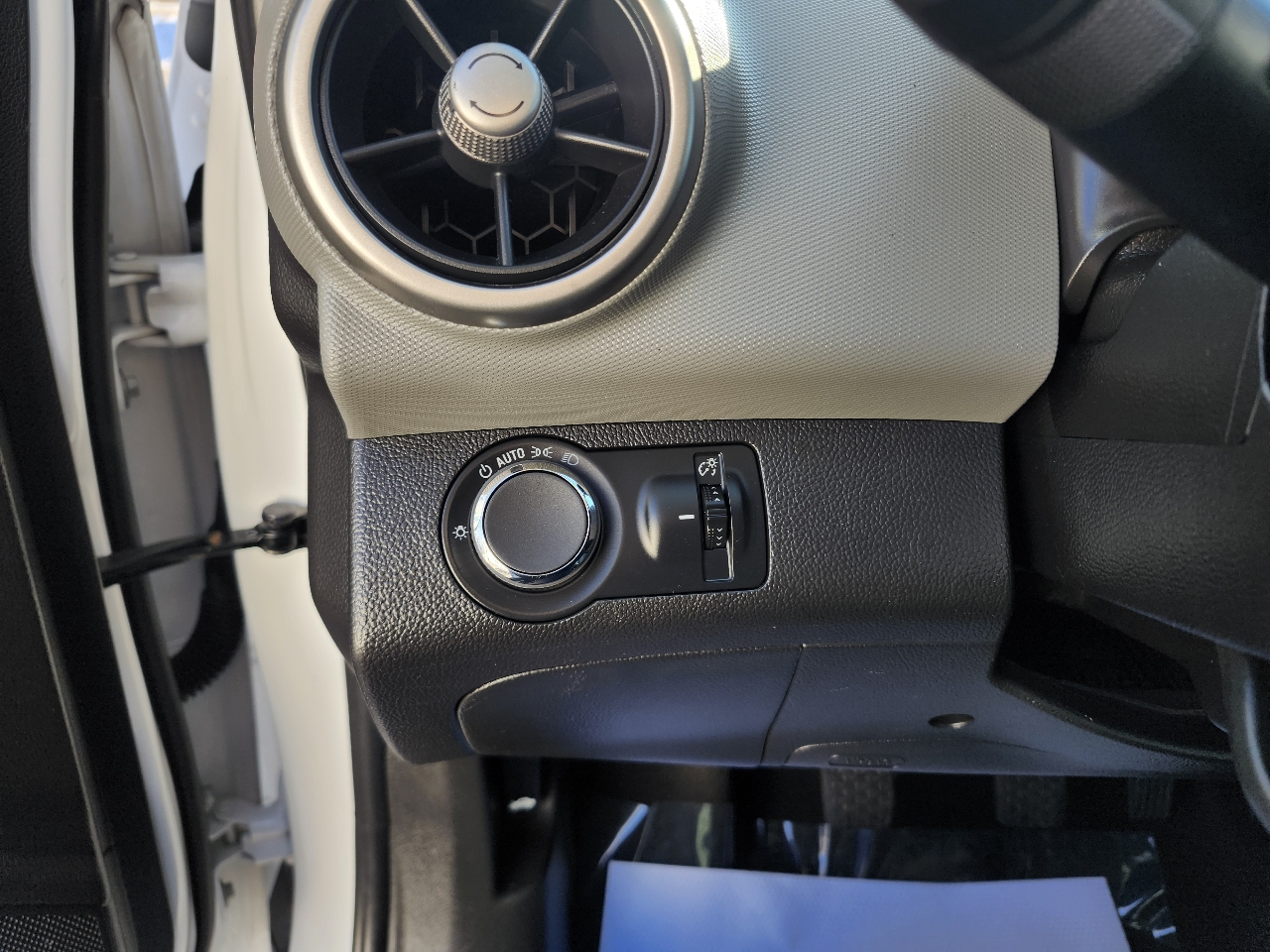 Chevrolet Sonic  2014