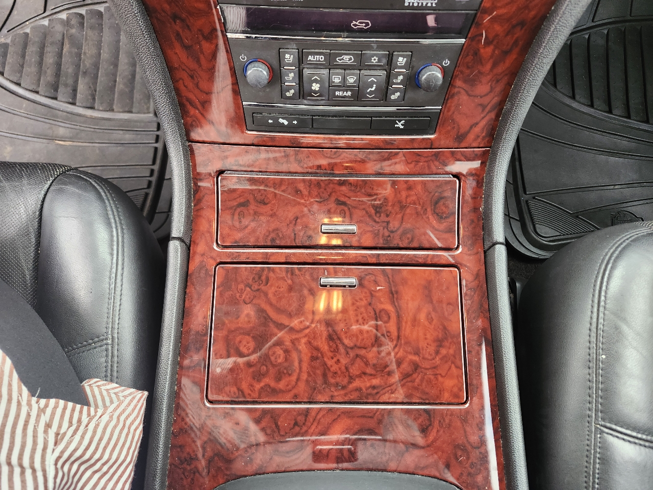 Cadillac Escalade Luxury 2014