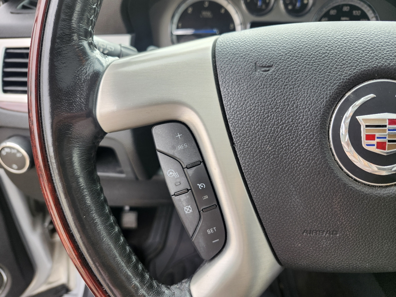 Cadillac Escalade Luxury 2014