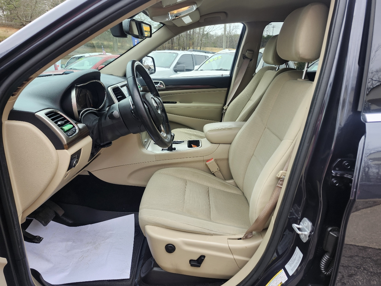 Jeep Grand Cherokee Laredo 4WD 2015