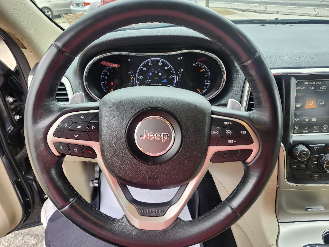 Jeep Grand Cherokee Laredo 4WD 2015