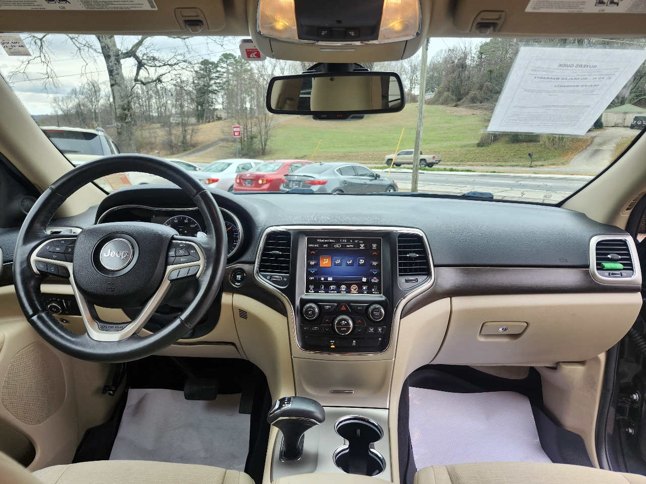 Jeep Grand Cherokee Laredo 4WD 2015