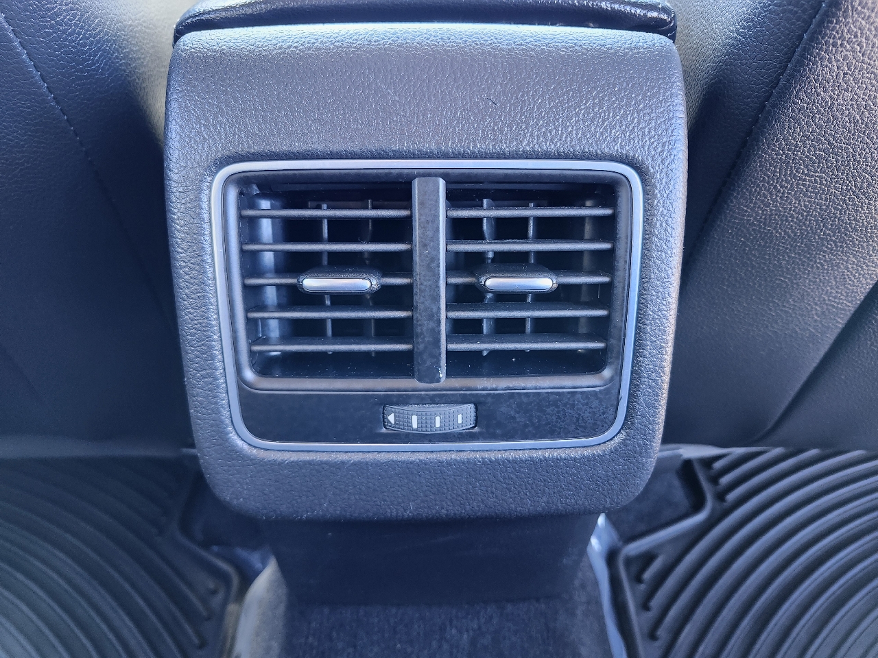 Volkswagen Passat 1.8T SE AT PZEV 2014