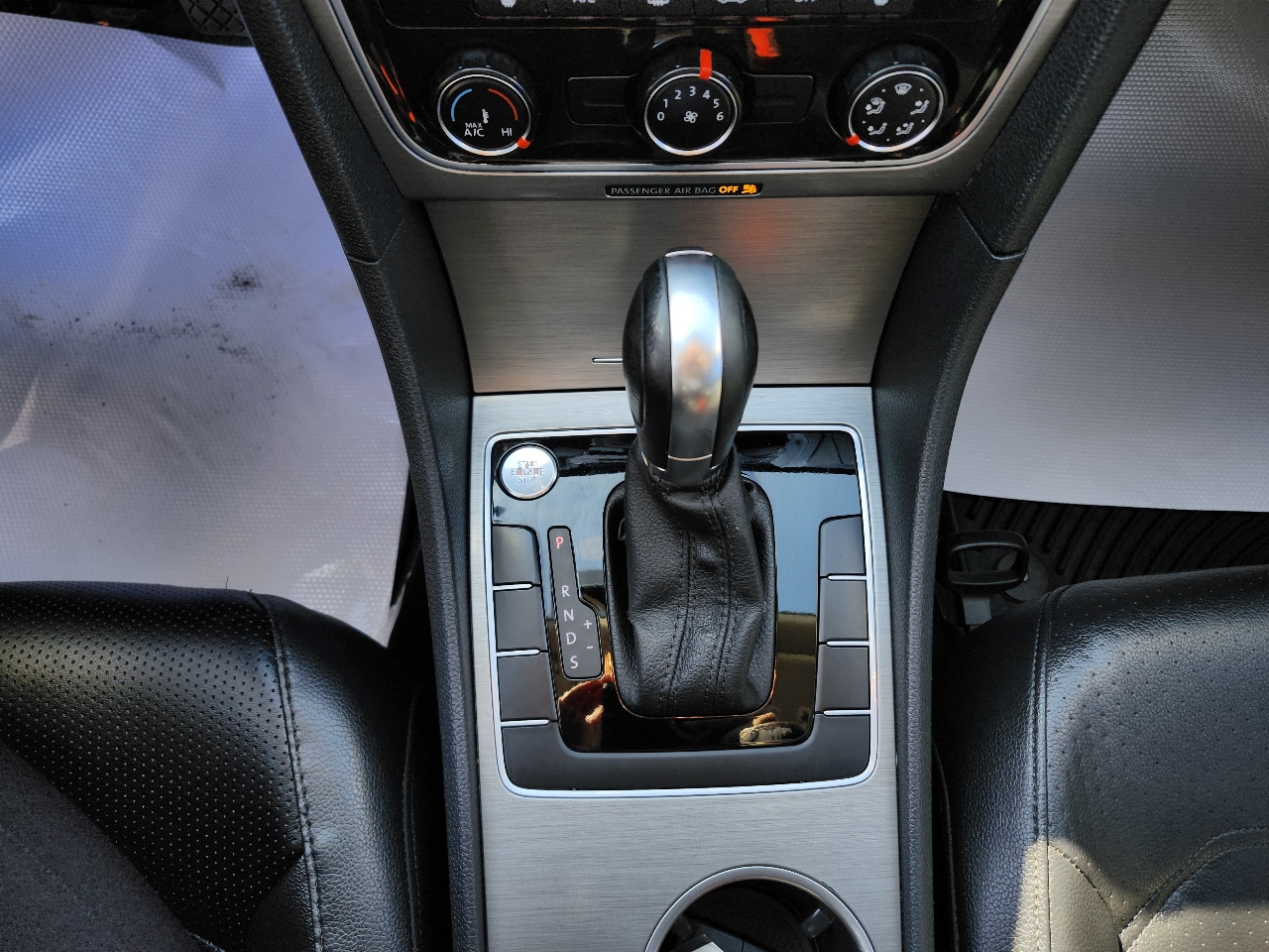 Volkswagen Passat 1.8T SE AT PZEV 2014